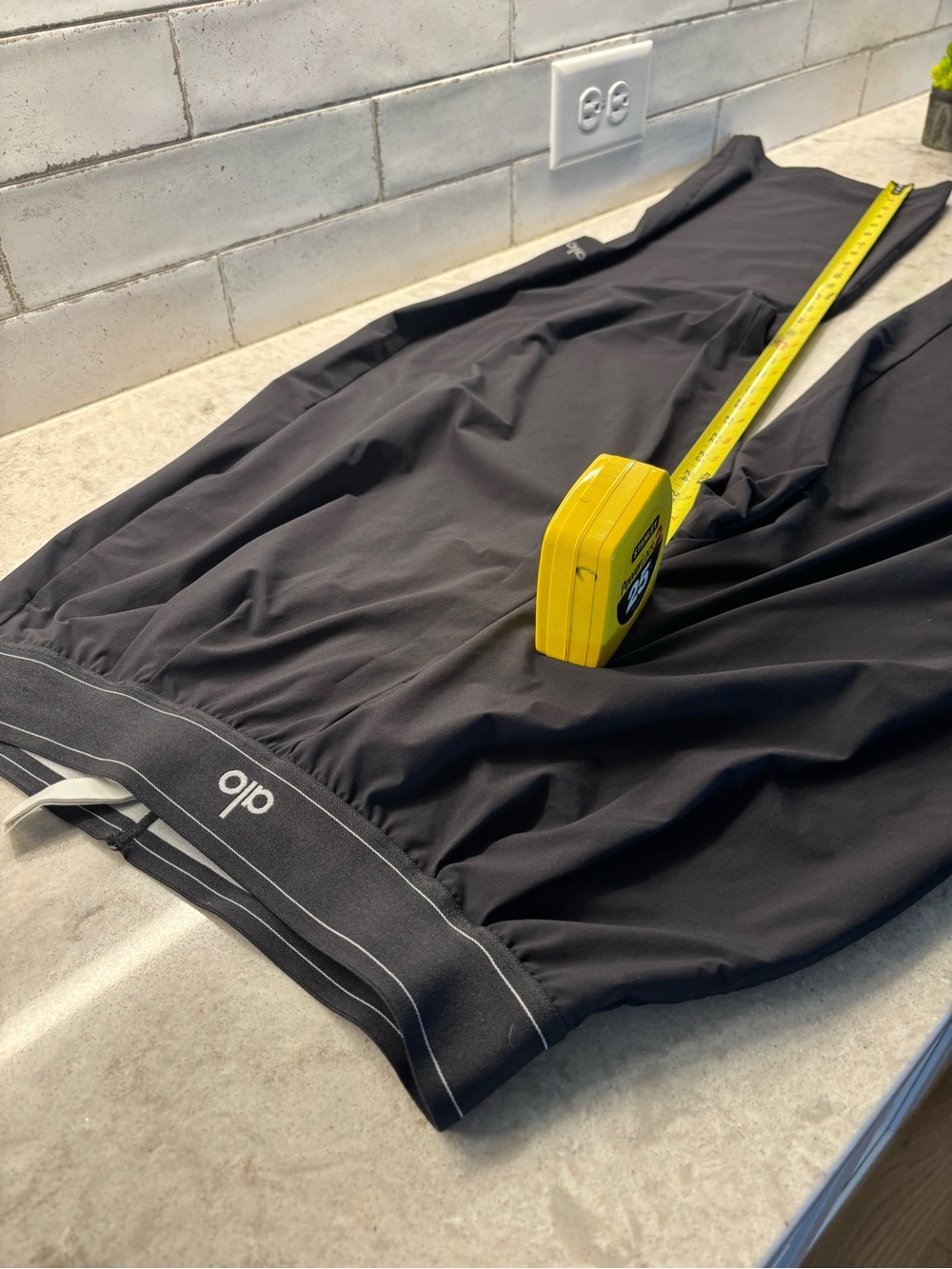 ALO Suit Up Pant - Picture 4 of 4